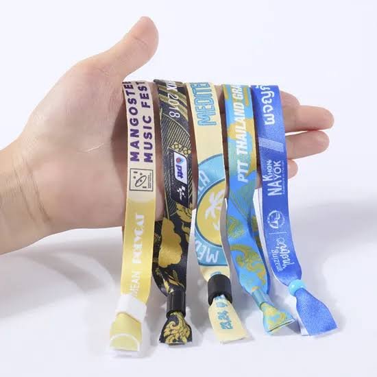 Custom Lanyard Wristband